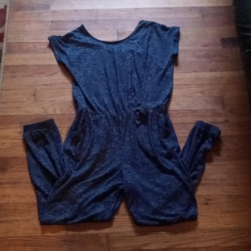 This jumper can be dressed up or worn casual